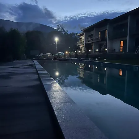 на березі річки * Synevyr