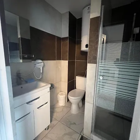 Apartamento на березі річки