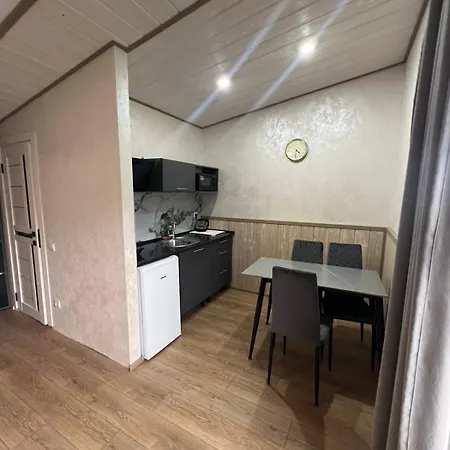 на березі річки