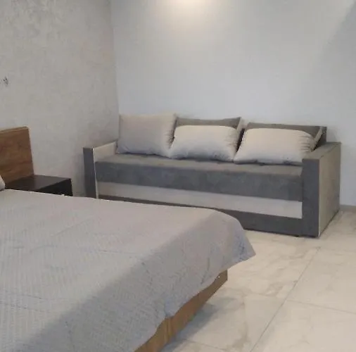 на березі річки Apartment *